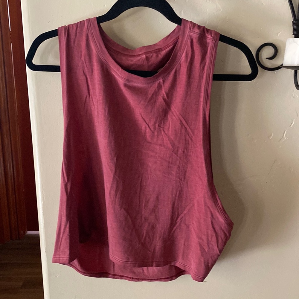 Lululemon cropped muscle tee size 12